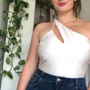 Body blanc asymétrique